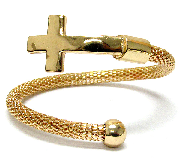 Hammered cross tip and braid wire band adjustable bracelet