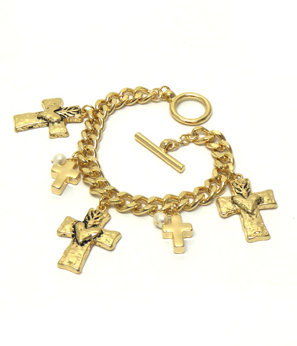 HANDMADE HEART CENTER CROSS CHARM TOGGLE BRACELET