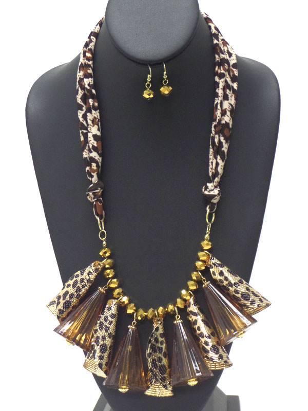 Leopard pattern fabric drop fashion acryl triangle bars and bend disk leopard metal print and crystal glass necklace earring set