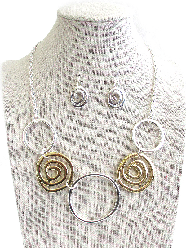 HAMMERED METAL SWIRL LINK NECKLACE SET