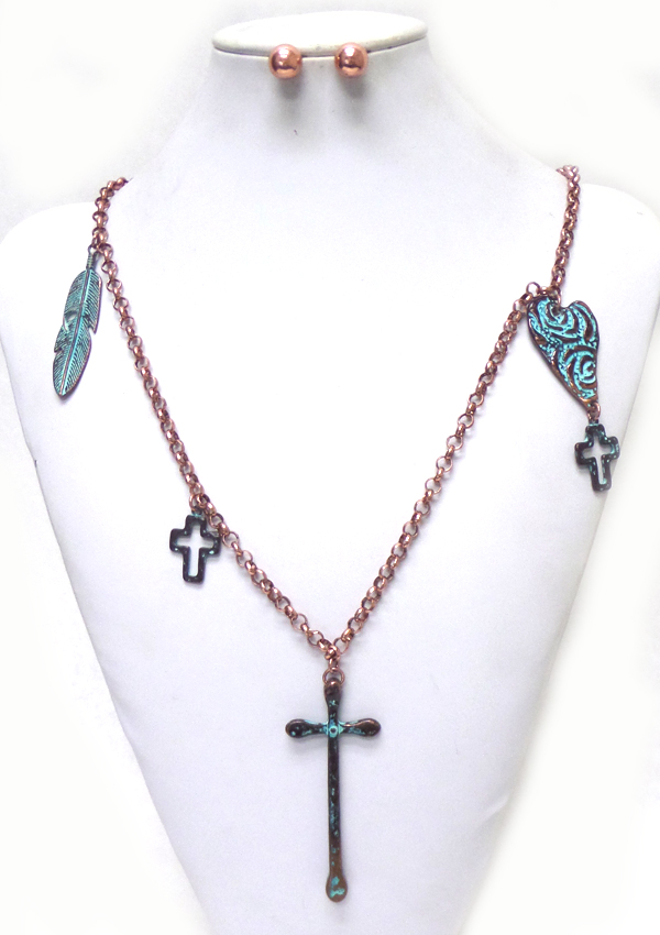 Metal chain cross charm necklace set 