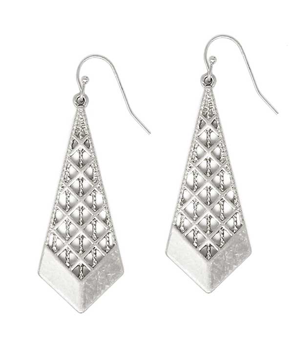 METAL FILIGREE DROP EARRING