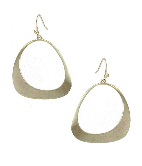 METAL RING EARRING