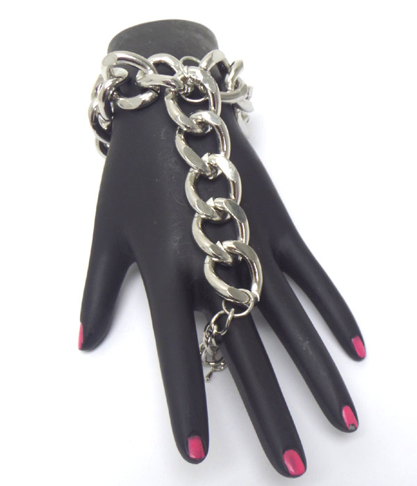 Thick chain drop bracelet