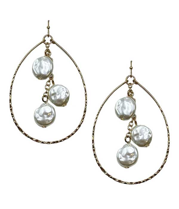 Wire teardrop and pearl earring