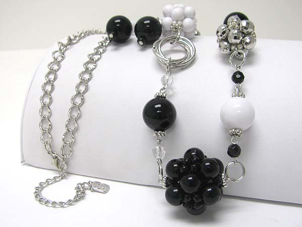 Clustered beads and acryl ball link long necklace earring set