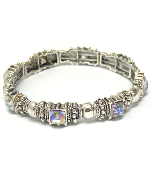 Glass stone and metal casting stretch bracelet