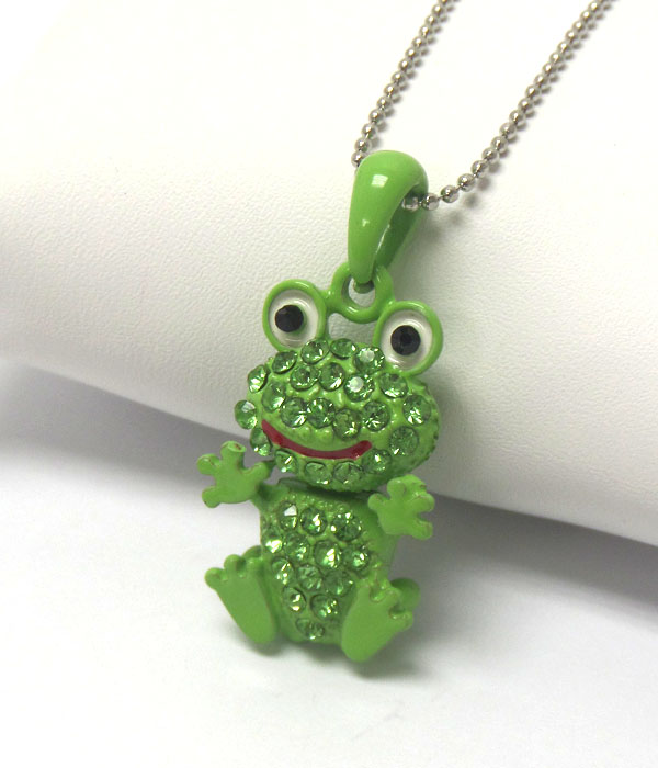 Crystal frog pendant necklace