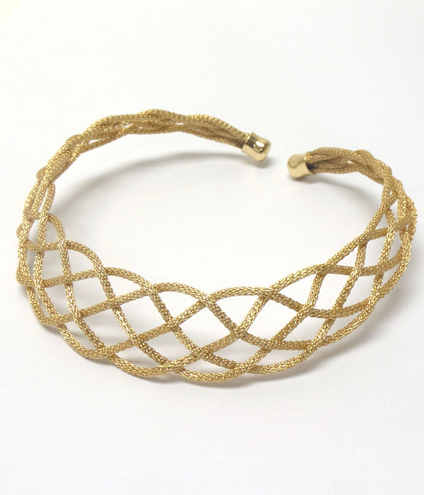 Twist metal mesh chocker necklace