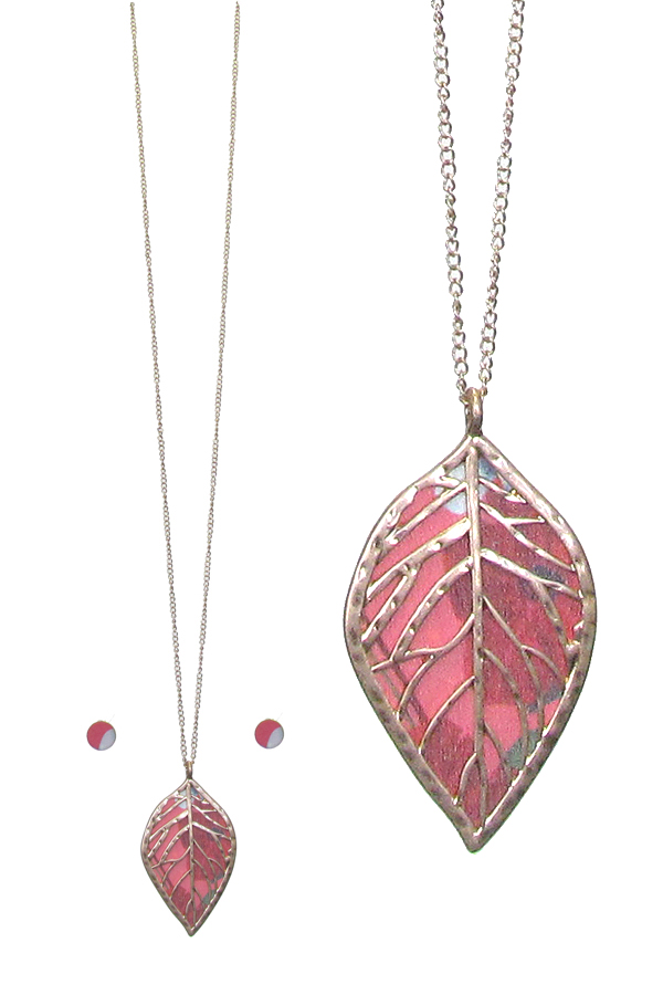 Metal filigree and printed fabric leaf pendant long necklace set