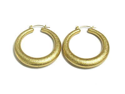 Sand metal hoop earring - hoops