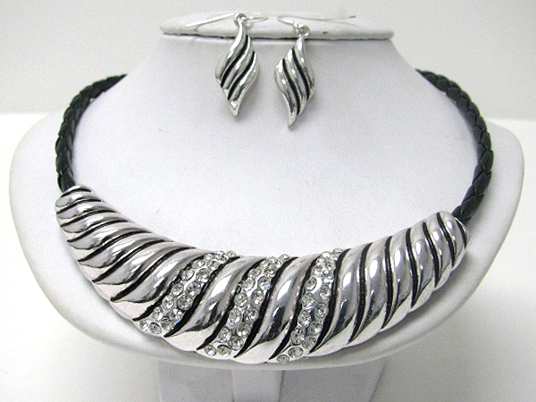 Crystal deco large metal bar and synthetic leather cord half chocker necklace earring set
