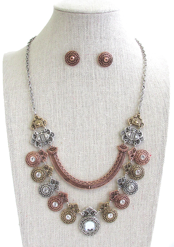 CRYSTAL CENTER MULTI DISC LINK PENDANT NECKLACE SET