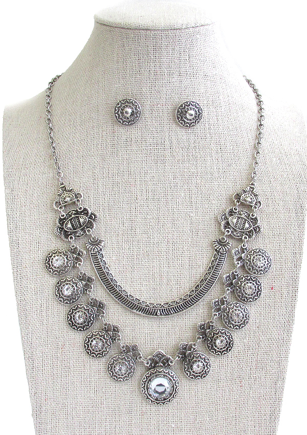 CRYSTAL CENTER MULTI DISC LINK PENDANT NECKLACE SET