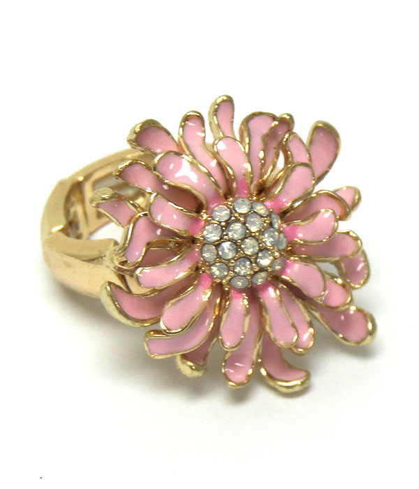 Crystal center and epoxy petal stretch ring