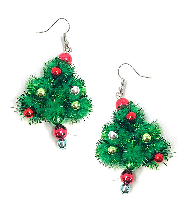 Christmas theme earring - tree