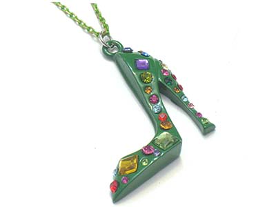 High heel shoe pendant necklace