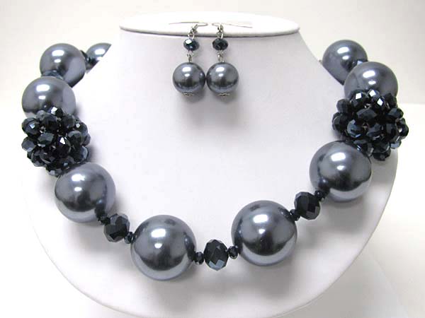 Facet glass beads cluster and pearl ball necklace earring set