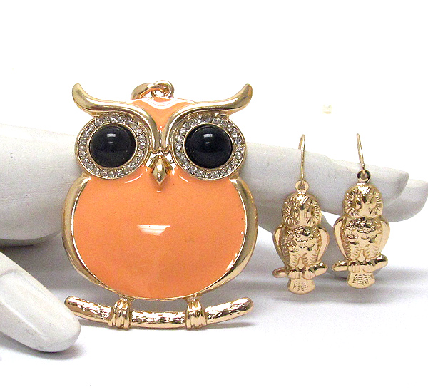 Crystal and epoxy deco owl pendant necklace earring set