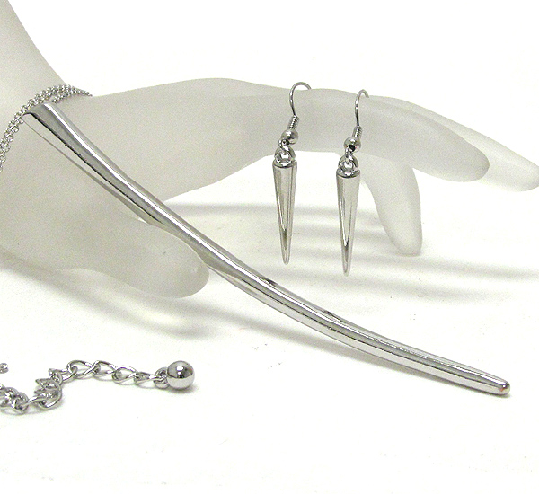 Long metal horn pendant necklace and spike drop earring set