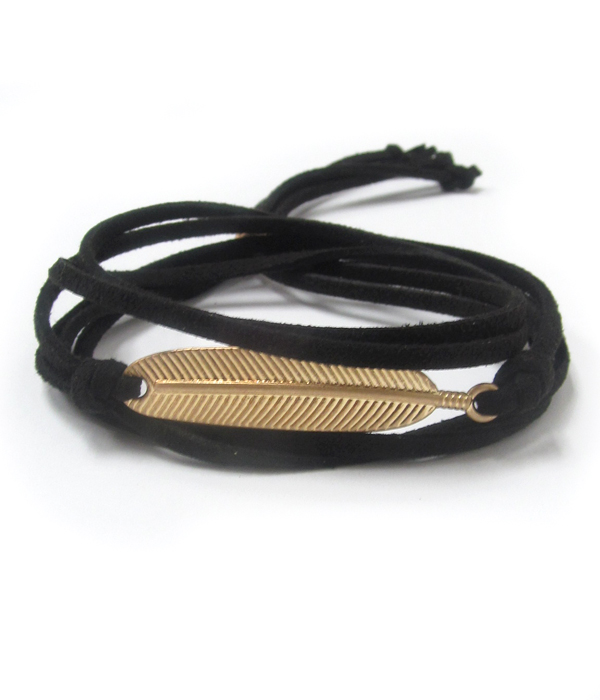 Feather leatherette wrap bracelet