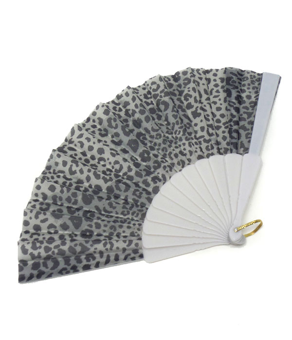 Leopard print folding fan