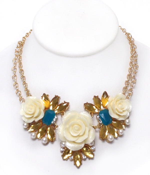 Multi flower link necklace