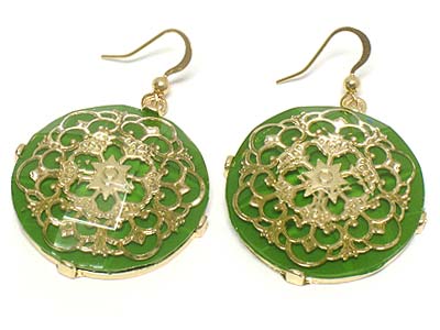 Metal filegree on  acryl round earring