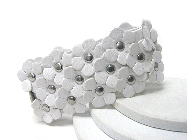 Multi flower sythetic leather button bracelet