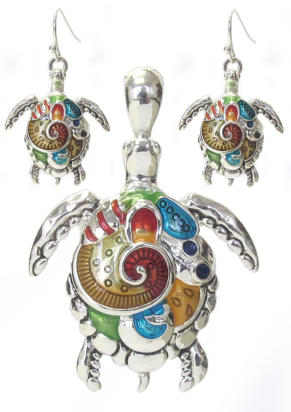 Art design turtle pendant set