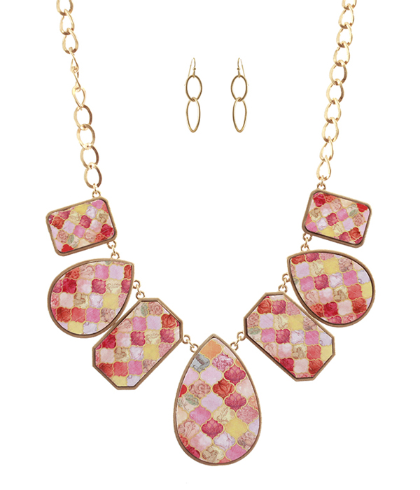 Moroccan print wood teardrop link necklace set