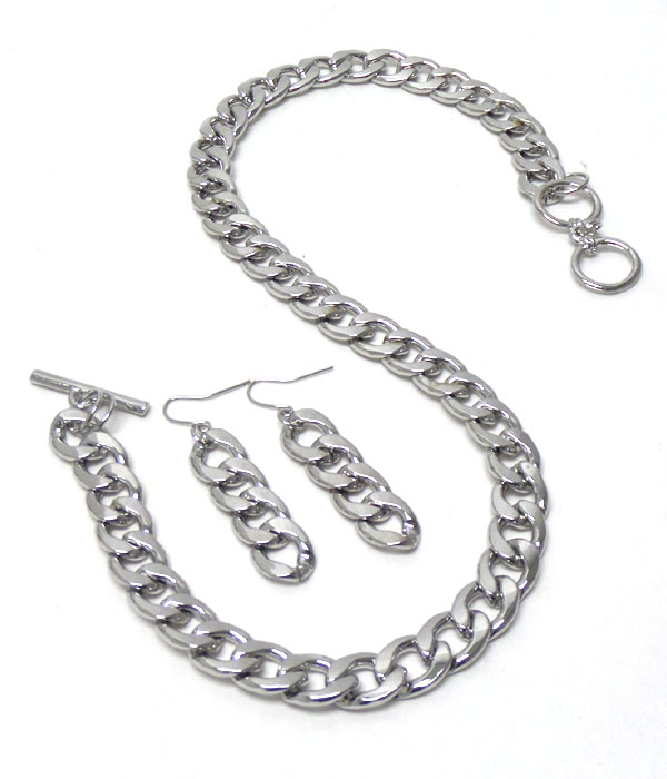 Thick chain toggle necklace earring set