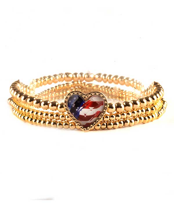 PATRIOTIC AMERICAN FLAG STRETCH BRACELET - HEART