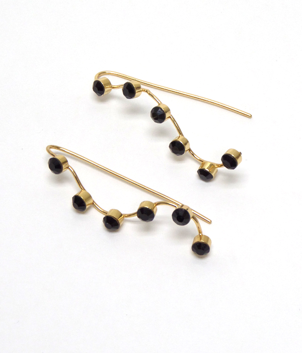 Linked crystals wavy metal earrings
