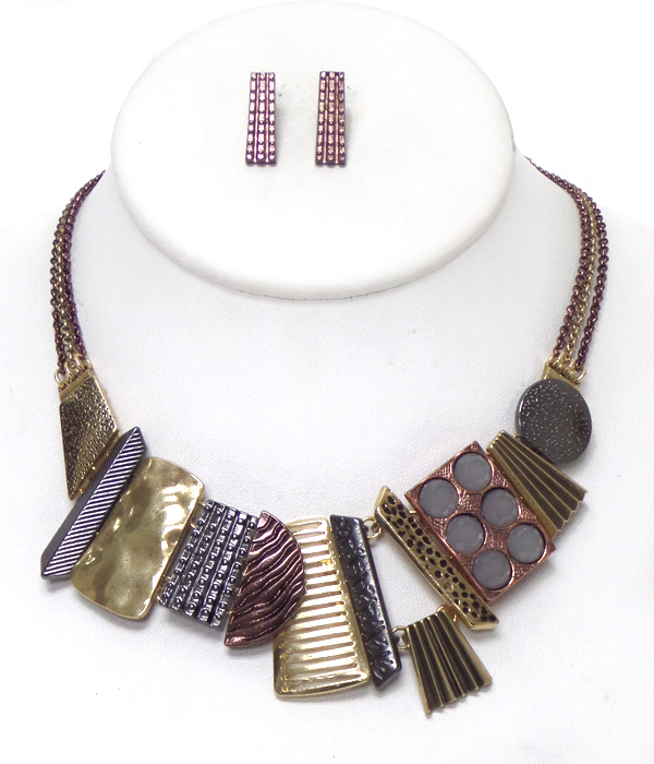 Multi shape 2 layer chain necklace set