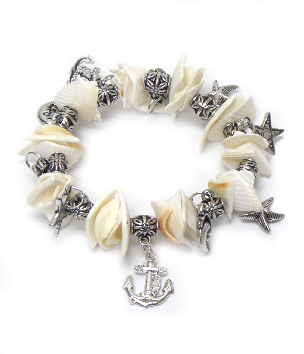 Linked seashel charm drop bracelet