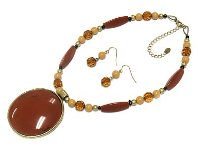 Ethnic style round pendant and multi bead necklace set 