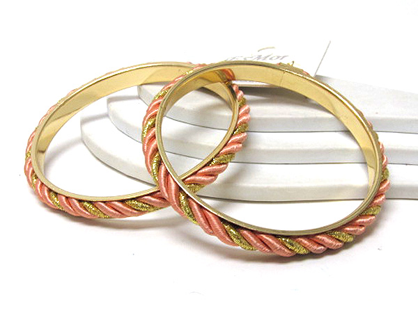 TWISTED FASHION ROPE ON METAL HOOP EARRING - HOOPS