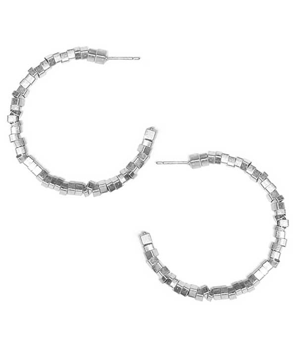 METAL SEEDBEAD HOOP EARRING