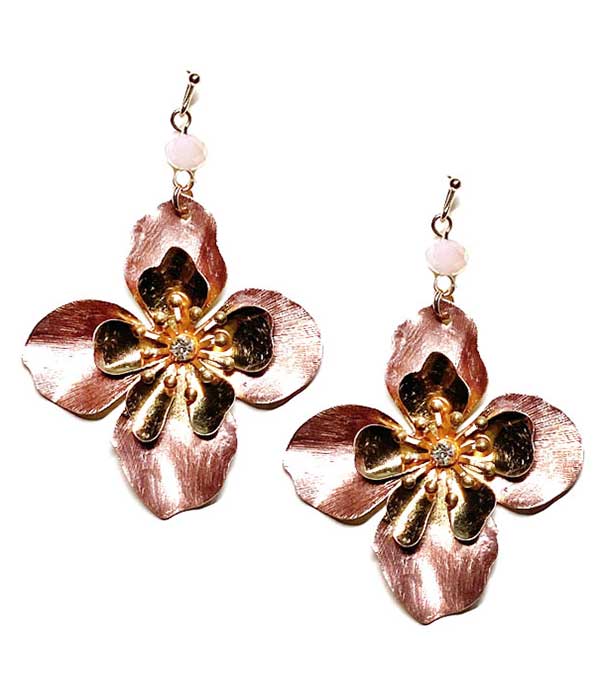 Metal flower earring
