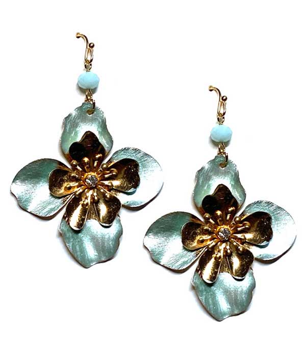 METAL FLOWER EARRING