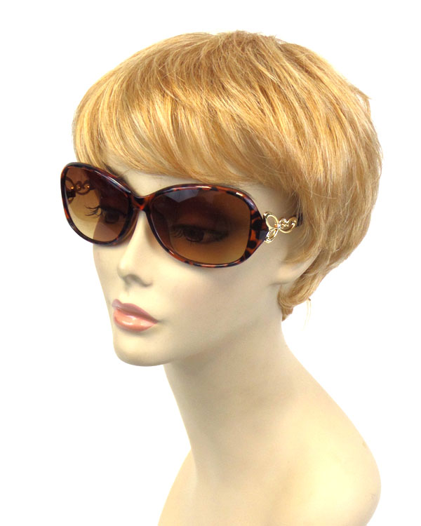 Metallic accent hinge sunglasses-uv protection 