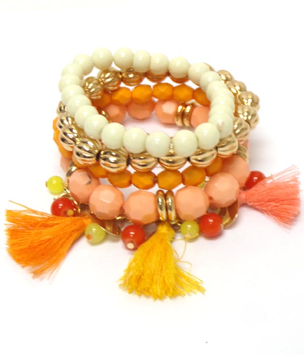 Set of 5 multi beads metal chain charm bracelets