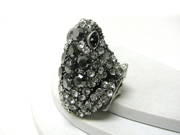 Crystal stud toad stretch ring