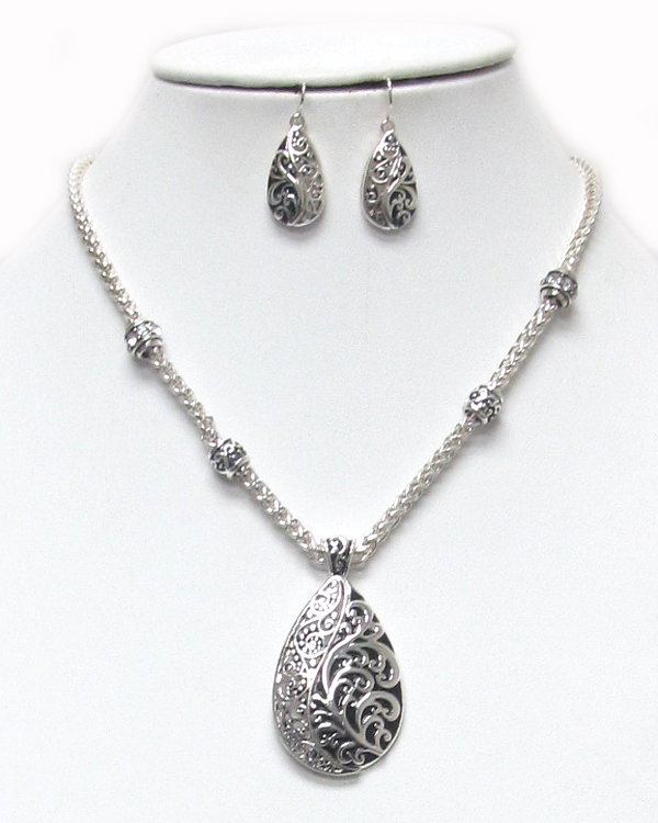 Metal textured filigree necklace set 