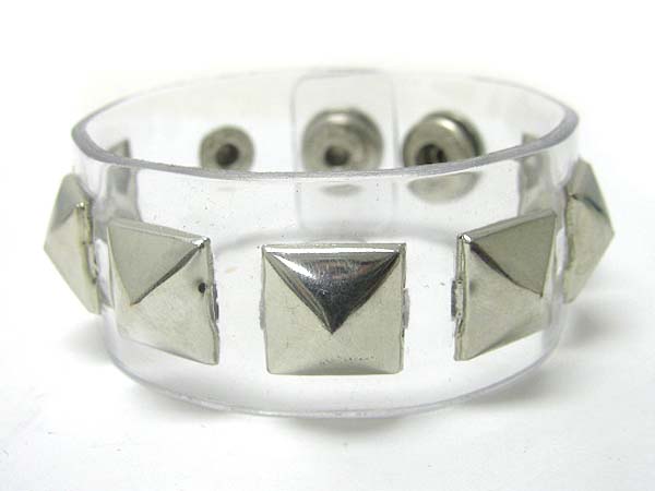 Metal or acryl stud clear acryl wrist band