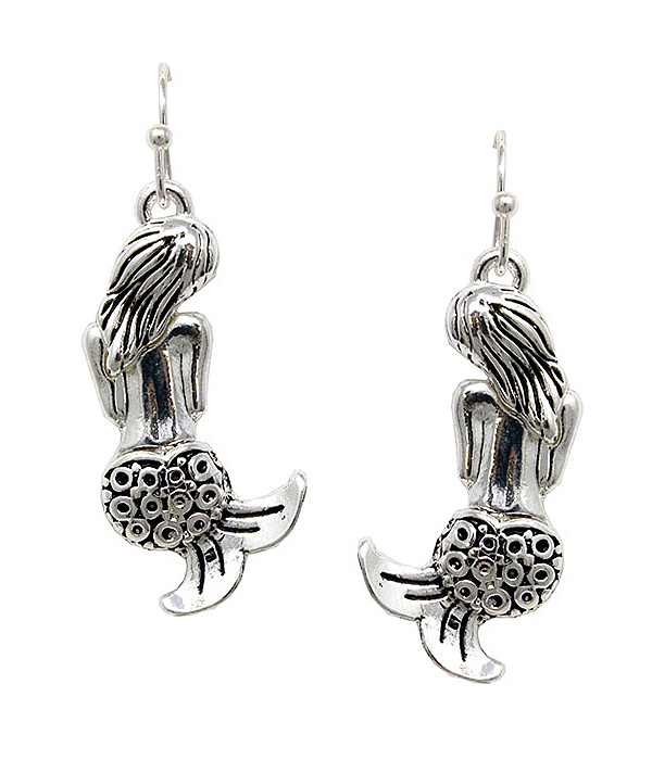 SEALIFE THEME EARRING - MERMAID