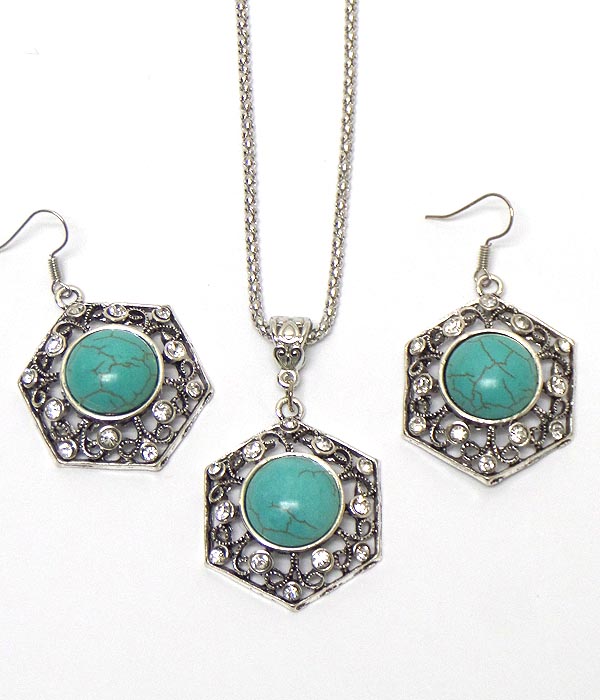 Crystal and turquoise center metal filigree pendant necklace set