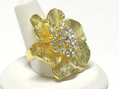 Crystal accent metal flower ring - adjustable