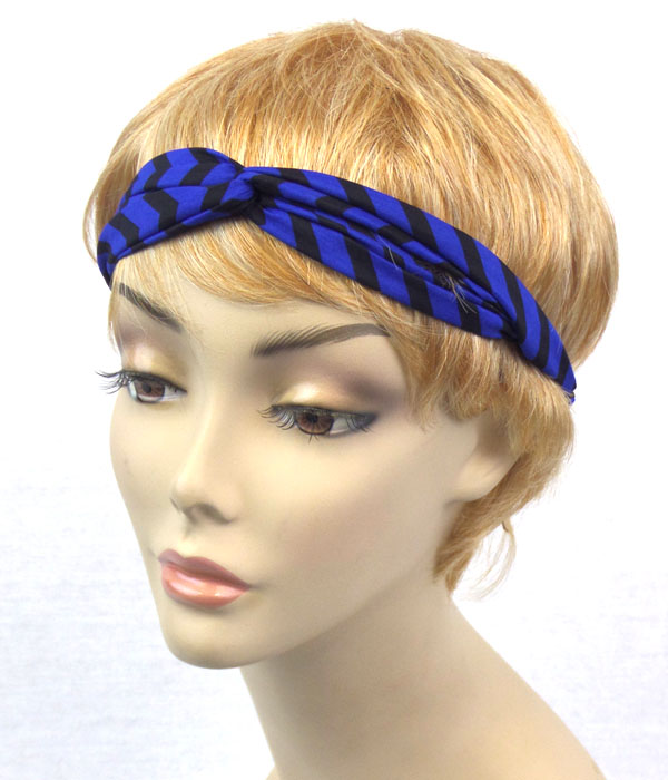 Chevron pattern stretch headband